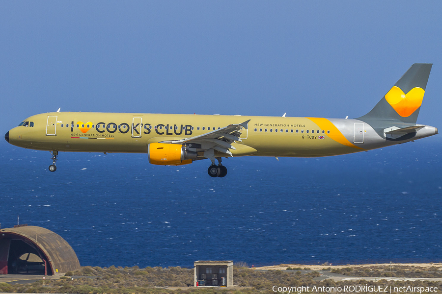 Thomas Cook Airlines Airbus A321-211 (G-TCDV) | Photo 260076