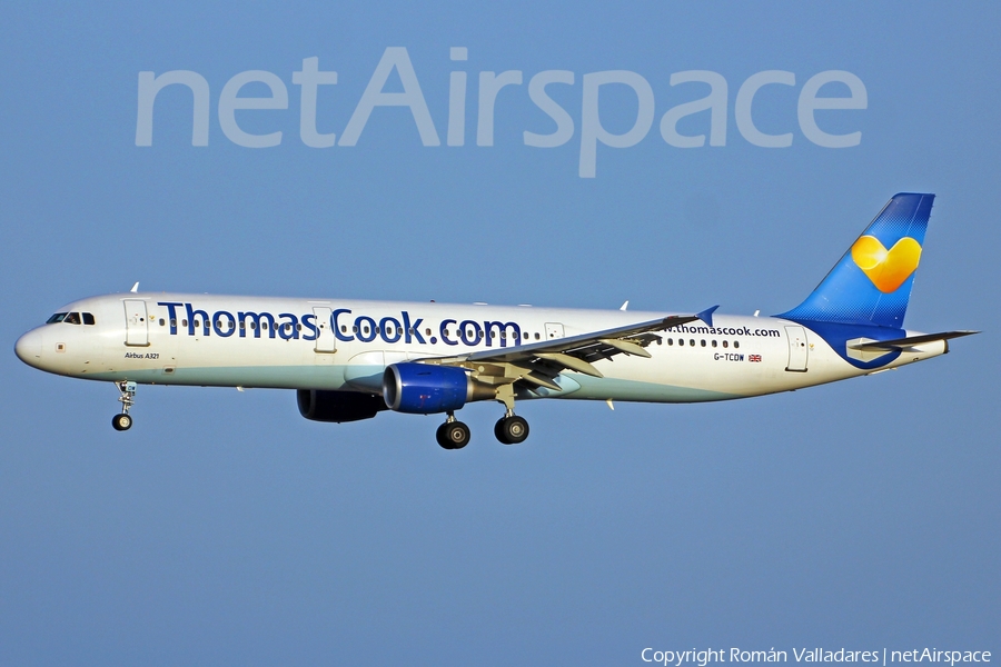 Thomas Cook Airlines Airbus A321-211 (G-TCDW) | Photo 337437