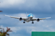 Thomson Airways Boeing 787-8 Dreamliner (G-TUIA) at  Manchester - International (Ringway), United Kingdom