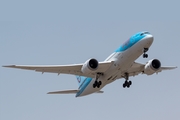 TUI Airways UK Boeing 787-8 Dreamliner (G-TUIC) at  Gran Canaria, Spain