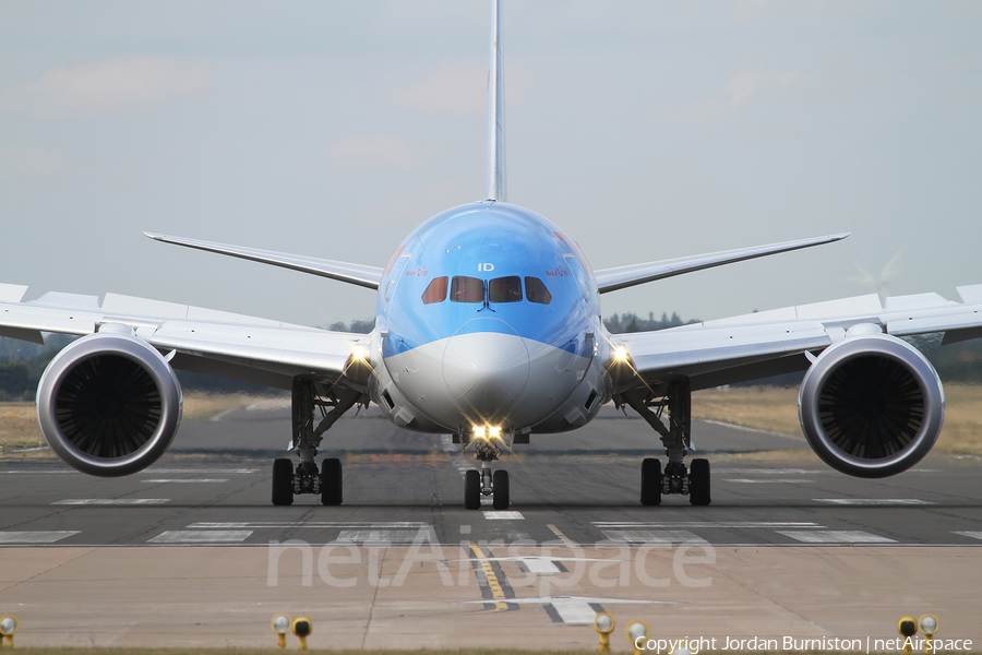 Thomson Airways Boeing 787-8 Dreamliner (G-TUID) | Photo 30574