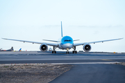 TUI Airways UK Boeing 787-8 Dreamliner (G-TUII) at  Tenerife Sur - Reina Sofia, Spain