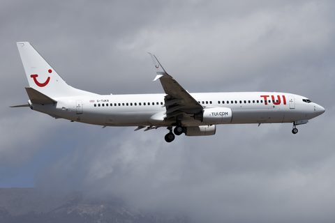 TUI Airways UK Boeing 737-8K5 (G-TUKR) at  Tenerife Sur - Reina Sofia, Spain