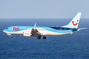 TUI Airways UK Boeing 737-8 MAX (G-TUMT) at  Gran Canaria, Spain