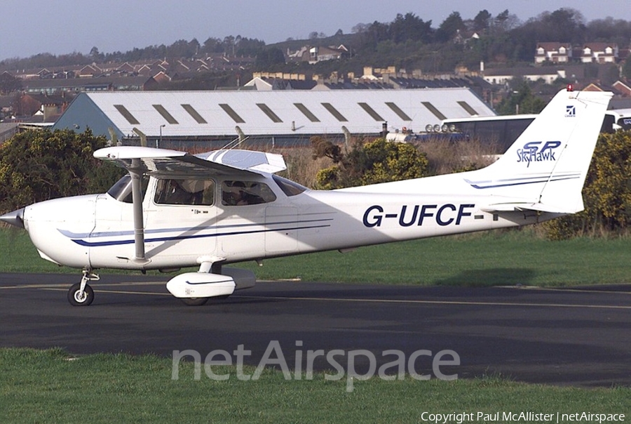 Ulster Flying Club Cessna 172S Skyhawk SP (G-UFCF) | Photo 588190