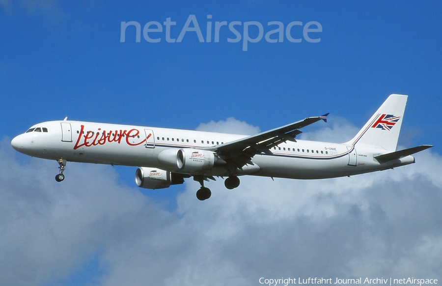 Leisure International Airways Airbus A321-211 (G-UNIE) | Photo 407618