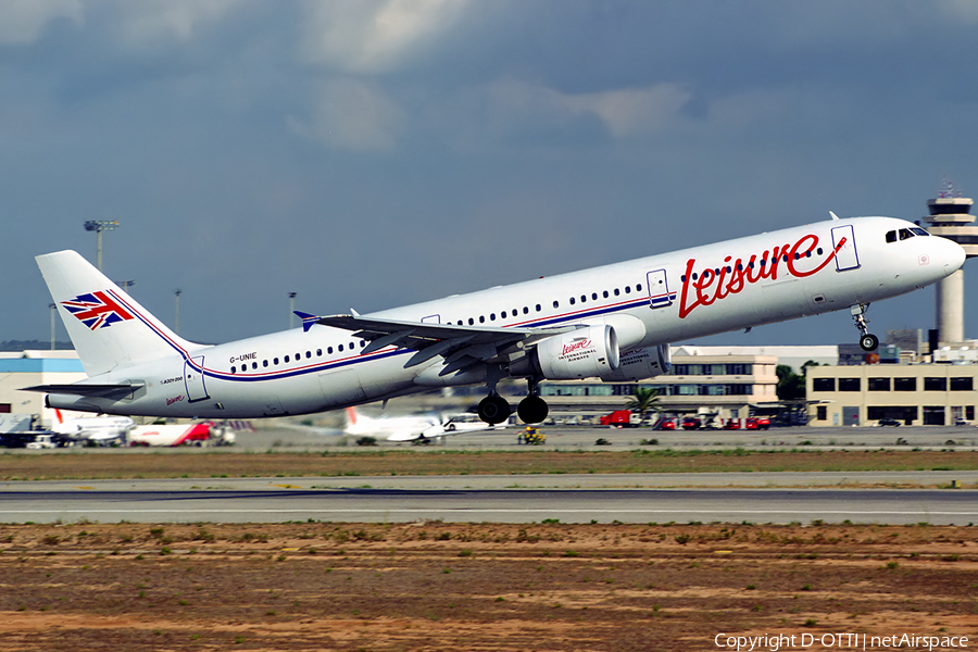 Leisure International Airways Airbus A321-211 (G-UNIE) | Photo 351376