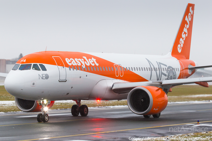 easyJet Airbus A320-251N (G-UZHA) | Photo 209745