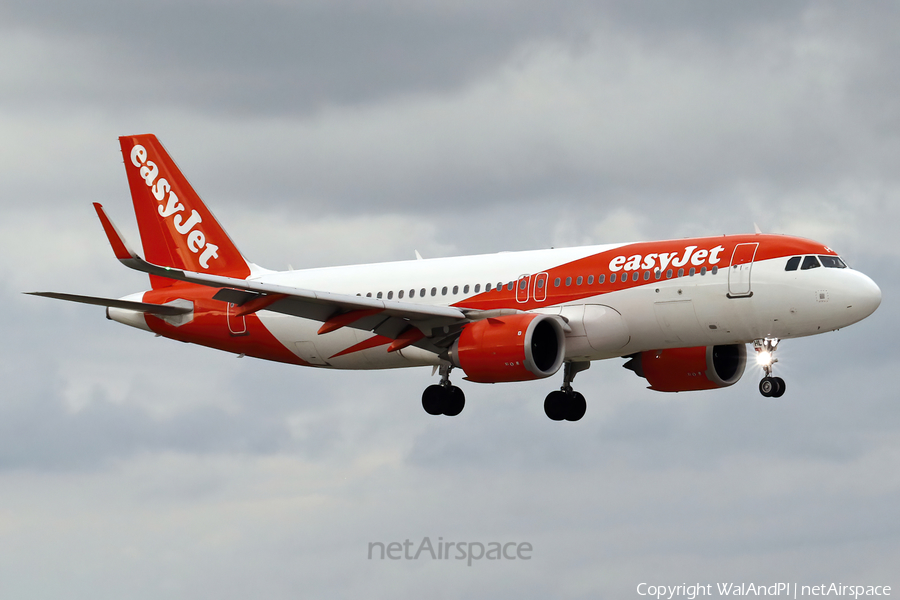 easyJet Airbus A320-251N (G-UZHL) | Photo 521055