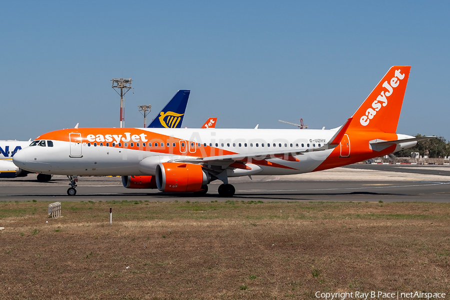 easyJet Airbus A320-251N (G-UZHV) | Photo 512881