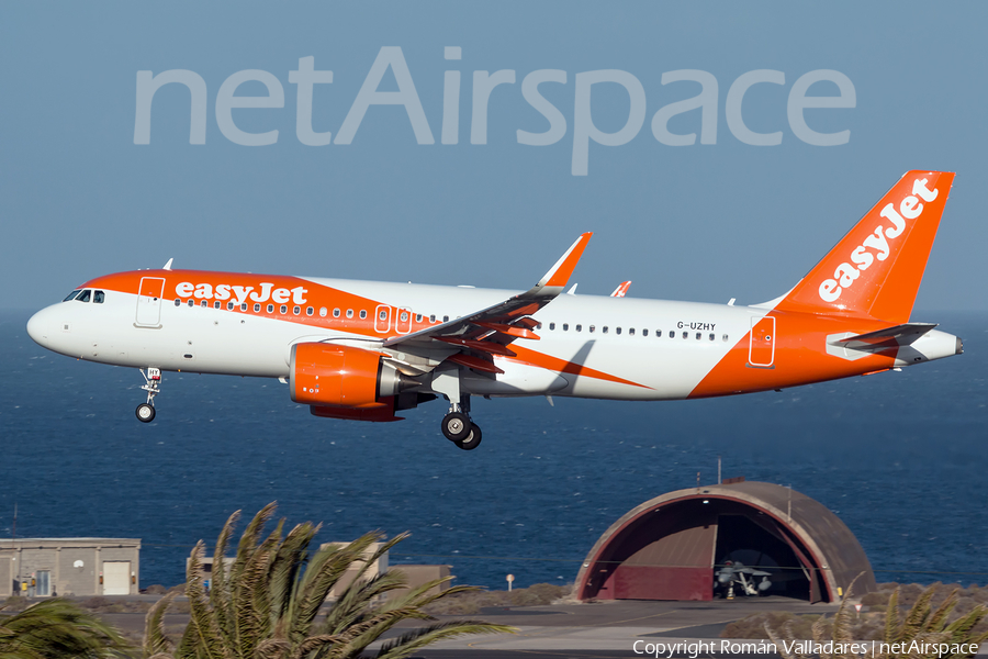 easyJet Airbus A320-251N (G-UZHY) | Photo 340224