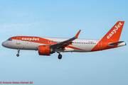 easyJet Airbus A320-251N (G-UZLC) at  Gran Canaria, Spain