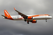easyJet Airbus A321-251NX (G-UZMA) at  Tenerife Sur - Reina Sofia, Spain