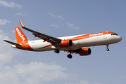 easyJet Airbus A321-251NX (G-UZMC) at  Luqa - Malta International, Malta