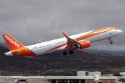 easyJet Airbus A321-251NX (G-UZMD) at  Tenerife Sur - Reina Sofia, Spain