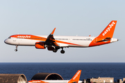 easyJet Airbus A321-251NX (G-UZME) at  Gran Canaria, Spain