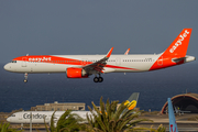 easyJet Airbus A321-251NX (G-UZMF) at  Gran Canaria, Spain