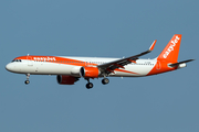 easyJet Airbus A321-251NX (G-UZMF) at  Gran Canaria, Spain