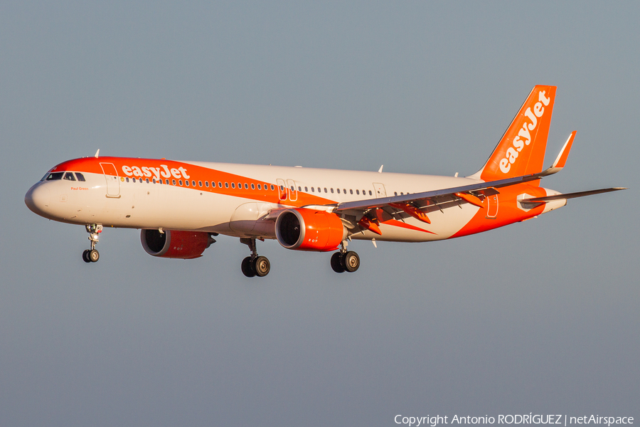 easyJet Airbus A321-251NX (G-UZMG) | Photo 498243