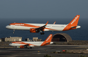 easyJet Airbus A321-251NX (G-UZMG) at  Gran Canaria, Spain