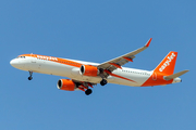 easyJet Airbus A321-251NX (G-UZMG) at  Luqa - Malta International, Malta