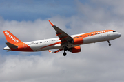 easyJet Airbus A321-251NX (G-UZMG) at  Tenerife Sur - Reina Sofia, Spain