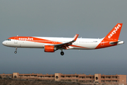 easyJet Airbus A321-251NX (G-UZMI) at  Gran Canaria, Spain