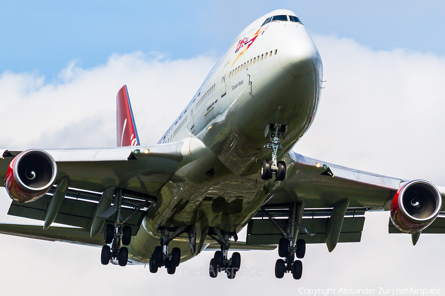 Virgin Atlantic Airways Boeing 747-4Q8 (G-VHOT) | Photo 88534