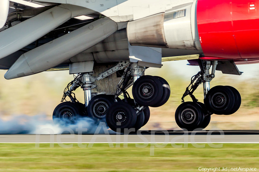 Virgin Atlantic Airways Boeing 747-443 (G-VROM) | Photo 106800