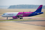 Wizz Air UK Airbus A320-232 (G-WUKB) at  London - Luton, United Kingdom