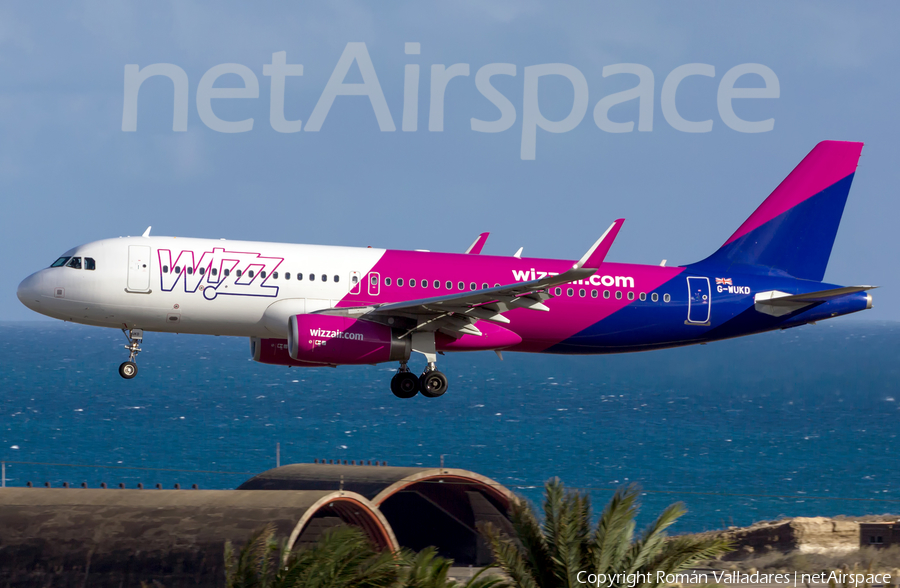 Wizz Air UK Airbus A320-232 (G-WUKD) | Photo 414837
