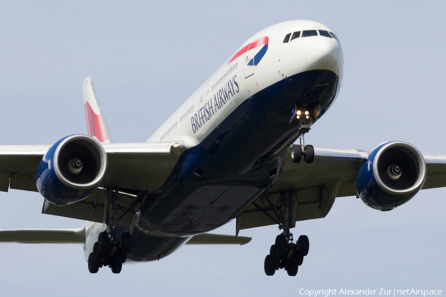 British Airways Boeing 777-236(ER) (G-YMMF) | Photo 136501
