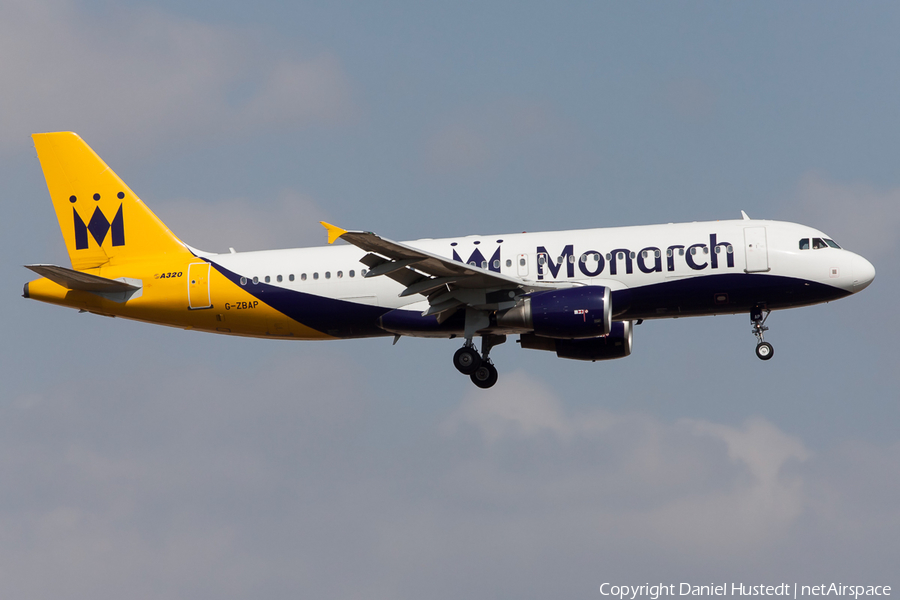 Monarch Airlines Airbus A320-214 (G-ZBAP) | Photo 620310