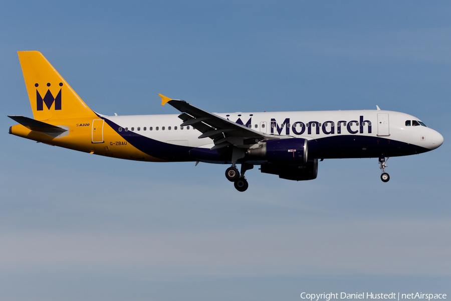 Monarch Airlines Airbus A320-214 (G-ZBAU) | Photo 422719