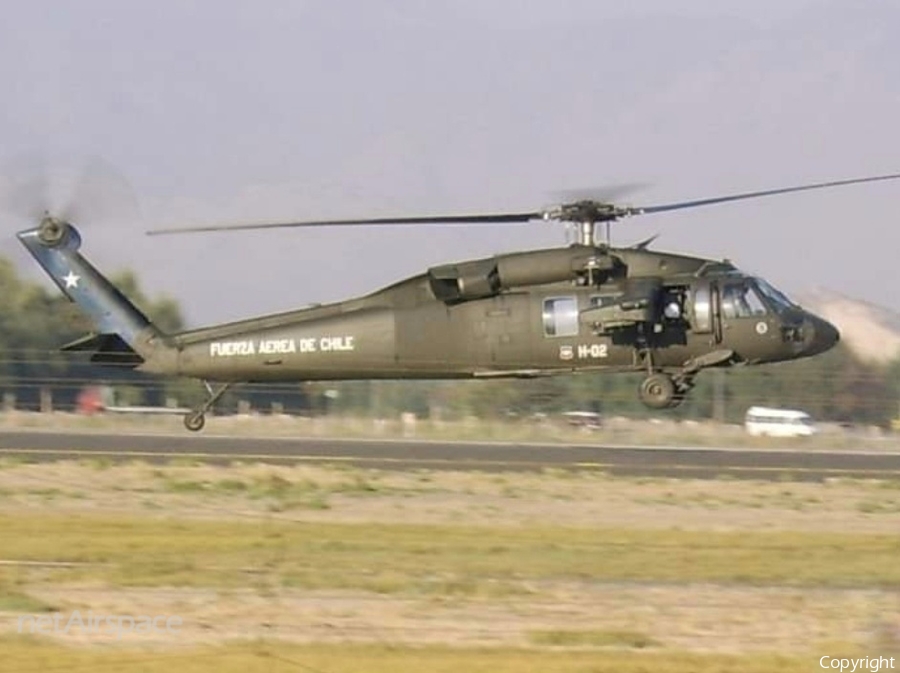 Chilean Air Force (Fuerza Aerea De Chile) Sikorsky S-70A-39 Black Hawk (H-02) | Photo 442589
