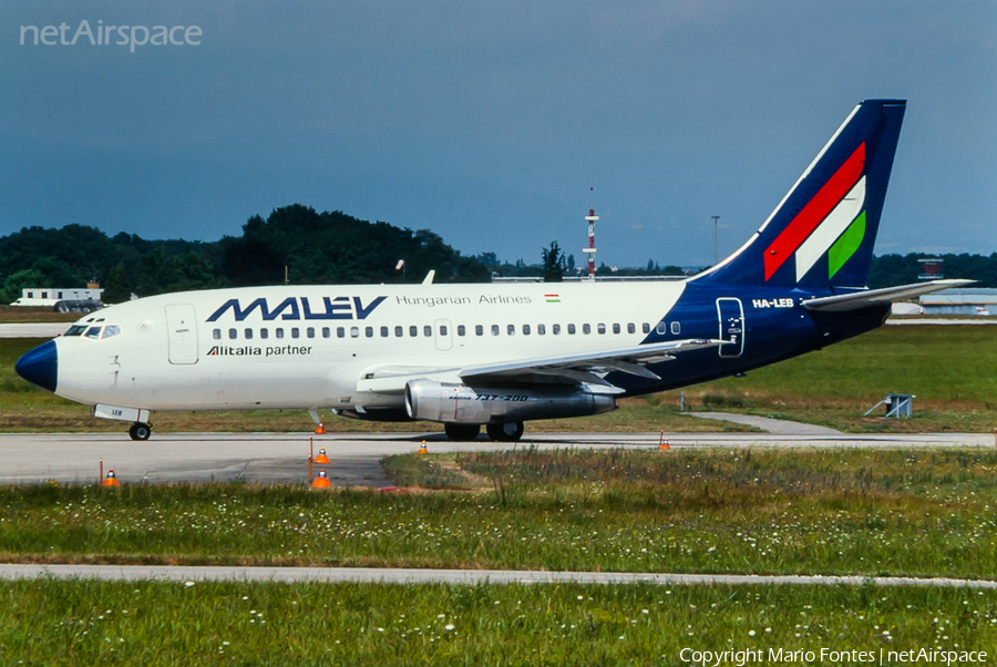 Malev Hungarian Airlines Boeing 737-2M8(Adv) (HA-LEB) | Photo 114710