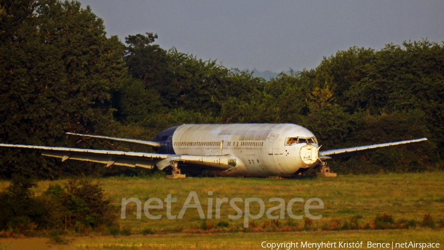 Malev Hungarian Airlines Boeing 767-27G(ER) (HA-LHB) | Photo 405112