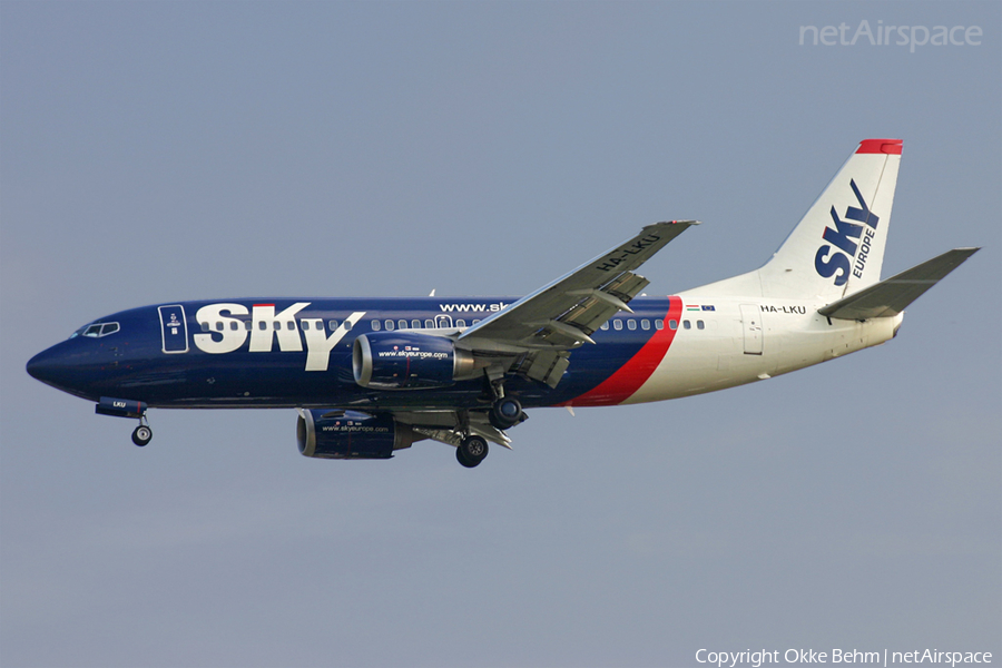 SkyEurope Boeing 737-33V (HA-LKU) | Photo 53341