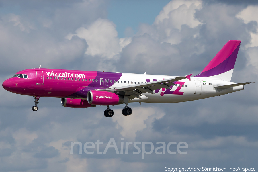 Wizz Air Airbus A320-232 (HA-LPN) | Photo 341266