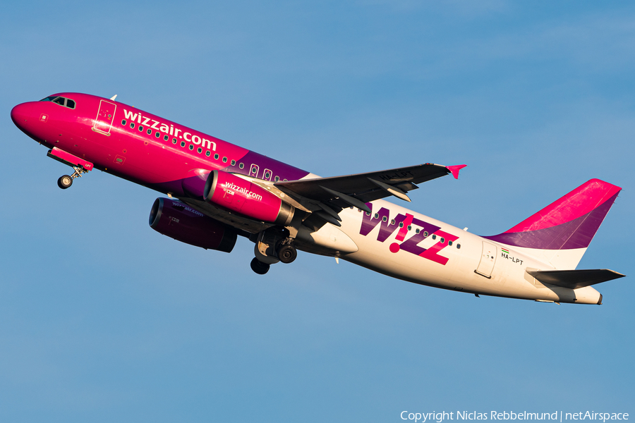 Wizz Air Airbus A320-232 (HA-LPT) | Photo 372439