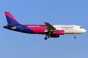 Wizz Air Airbus A320-232 (HA-LPW) at  Barcelona - El Prat, Spain