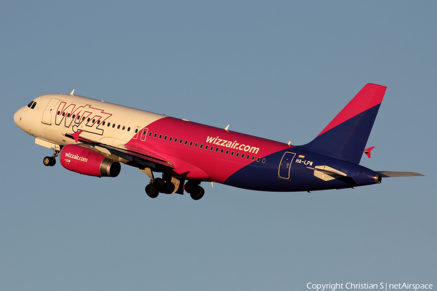 Wizz Air Airbus A320-232 (HA-LPW) | Photo 137085