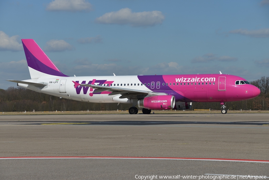 Wizz Air Airbus A320-232 (HA-LPY) | Photo 350422