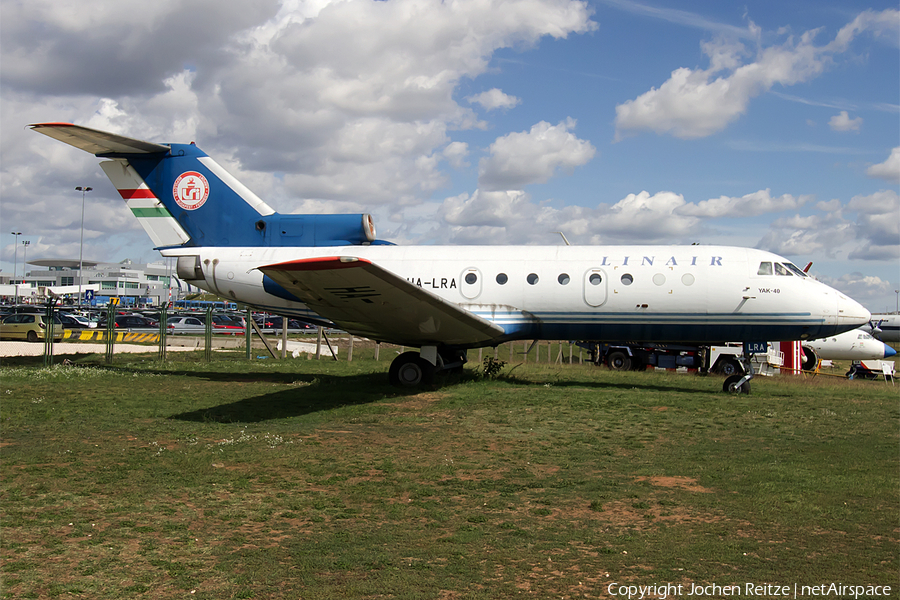 Linair Yakovlev Yak-40 (HA-LRA) | Photo 85159