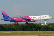 Wizz Air Airbus A321-231 (HA-LTA) at  Budapest - Ferihegy International, Hungary