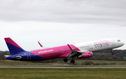 Wizz Air Airbus A321-231 (HA-LTC) at  London - Luton, United Kingdom