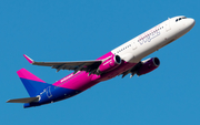 Wizz Air Airbus A321-231 (HA-LTG) at  Madrid - Barajas, Spain