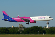 Wizz Air Airbus A321-271NX (HA-LVA) at  Budapest - Ferihegy International, Hungary