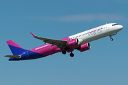 Wizz Air Airbus A321-271NX (HA-LVB) at  Budapest - Ferihegy International, Hungary