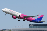 Wizz Air Airbus A321-271NX (HA-LVD) at  Warsaw - Frederic Chopin International, Poland